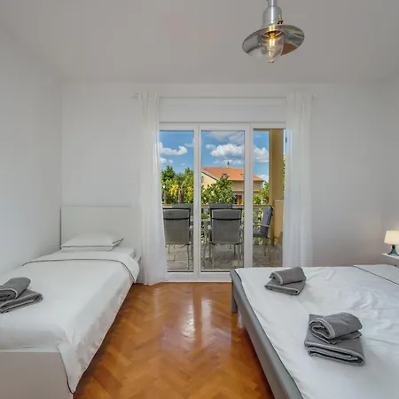 App Blue, Apartmán Selce