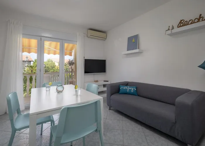 Apartman App Blue, *