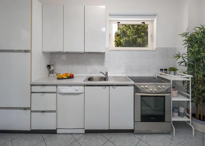 Apartman App Blue, *