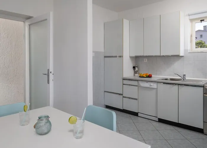 App Blue, Apartman Selce