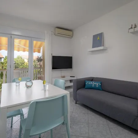 Apartment App Blue, *